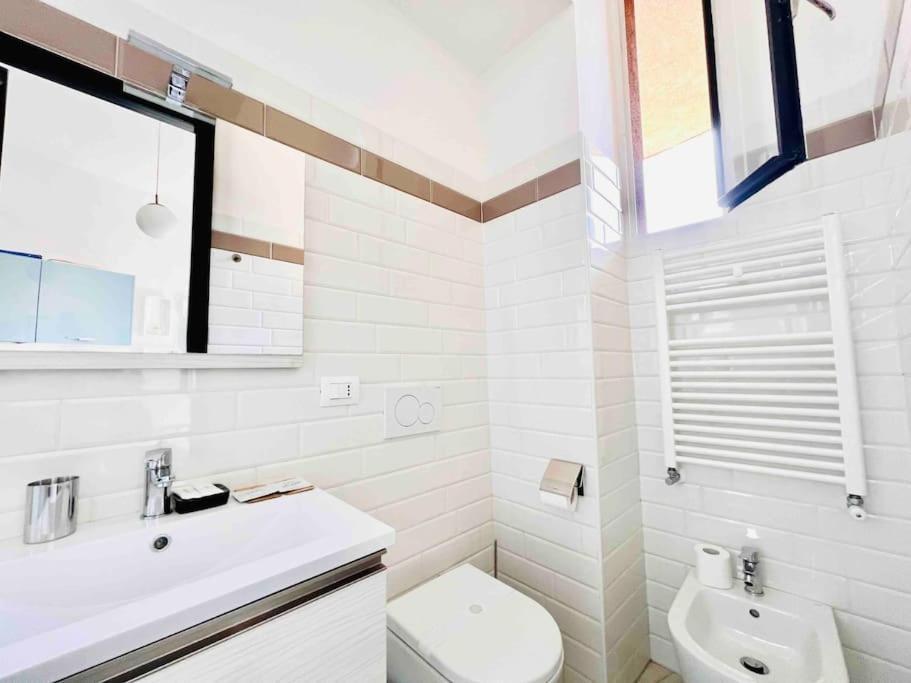 5 Min Walk To Duomo Petite Loft! Appartement Milan